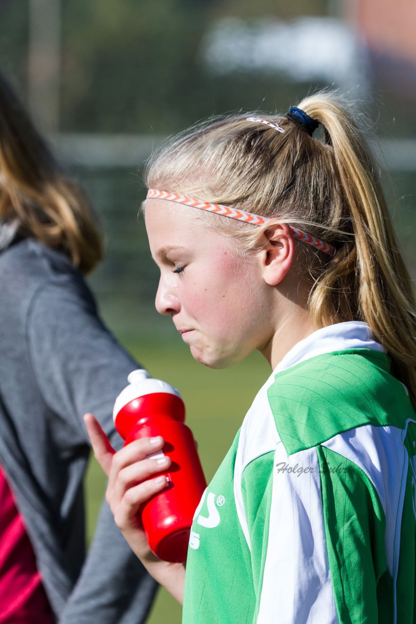 Bild 106 - C-Juniorinnen Kaltenkirchener TS - TuS Tensfeld : Ergebnis: 7:0